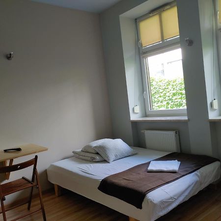 999 Aparthostel Krasków Exterior foto