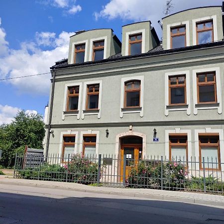 999 Aparthostel Krasków Exterior foto
