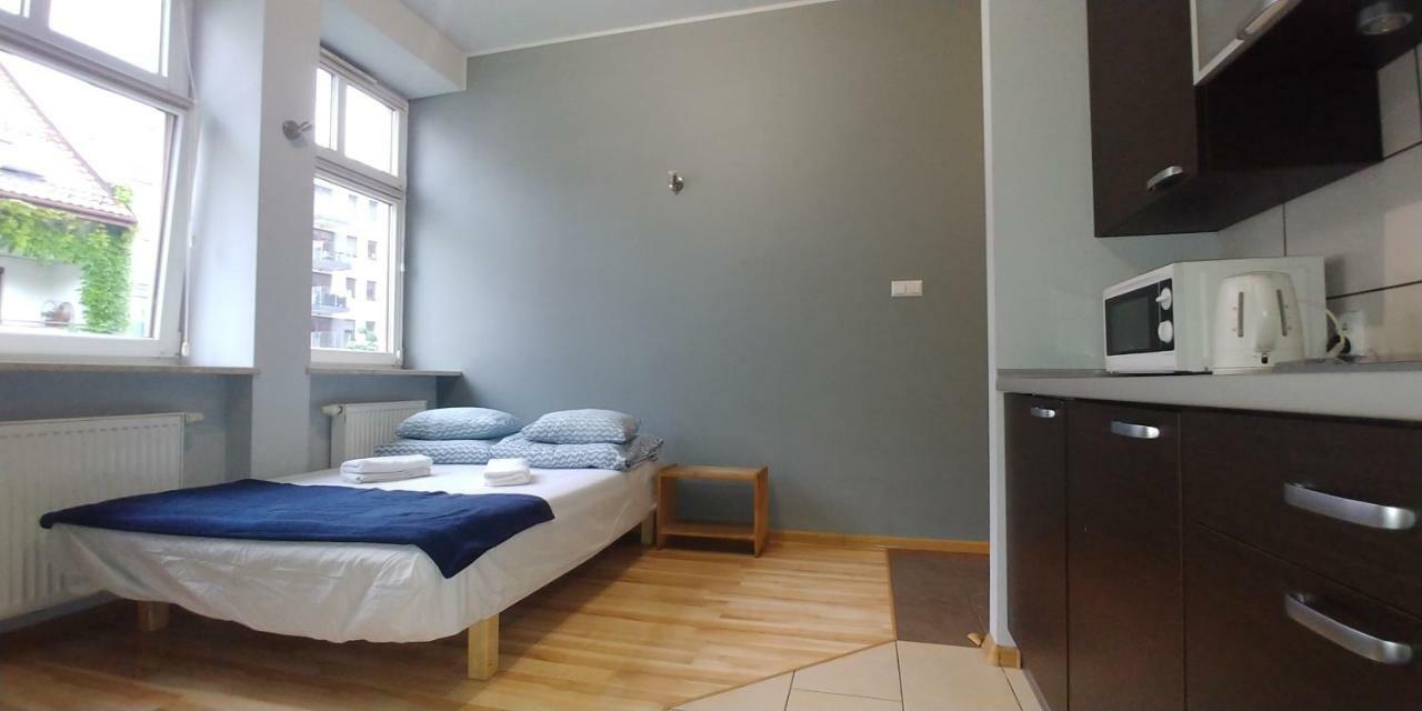 999 Aparthostel Krasków Exterior foto